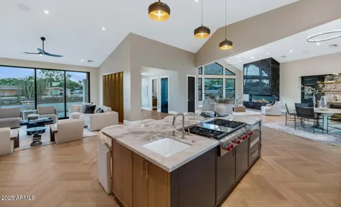 $5,695,000 | 6340 East Sage Drive, Paradise Valley, AZ 85253