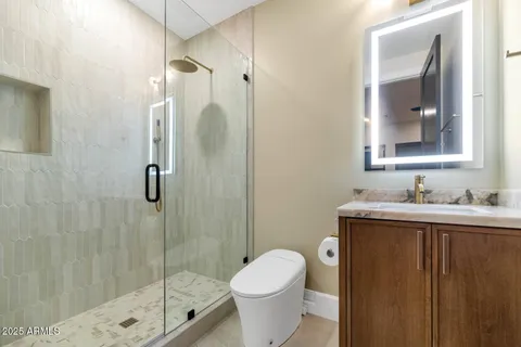 $5,695,000 | 6340 East Sage Drive, Paradise Valley, AZ 85253