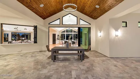 $5,695,000 | 6340 East Sage Drive, Paradise Valley, AZ 85253