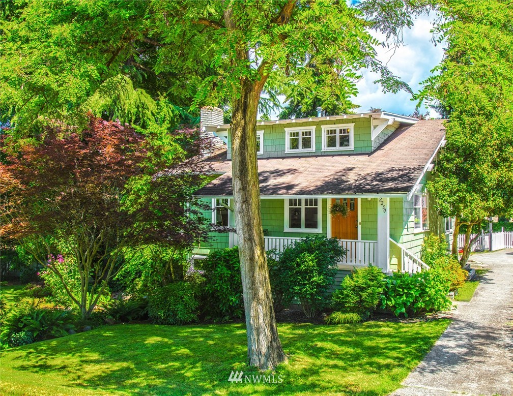 2230 Evergreen Point Road Medina, WA 98039 - Photo 2 of 23