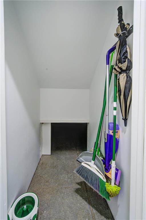 5716 Creek View Drive Parkville, MO 64152 - Photo 28 of 41