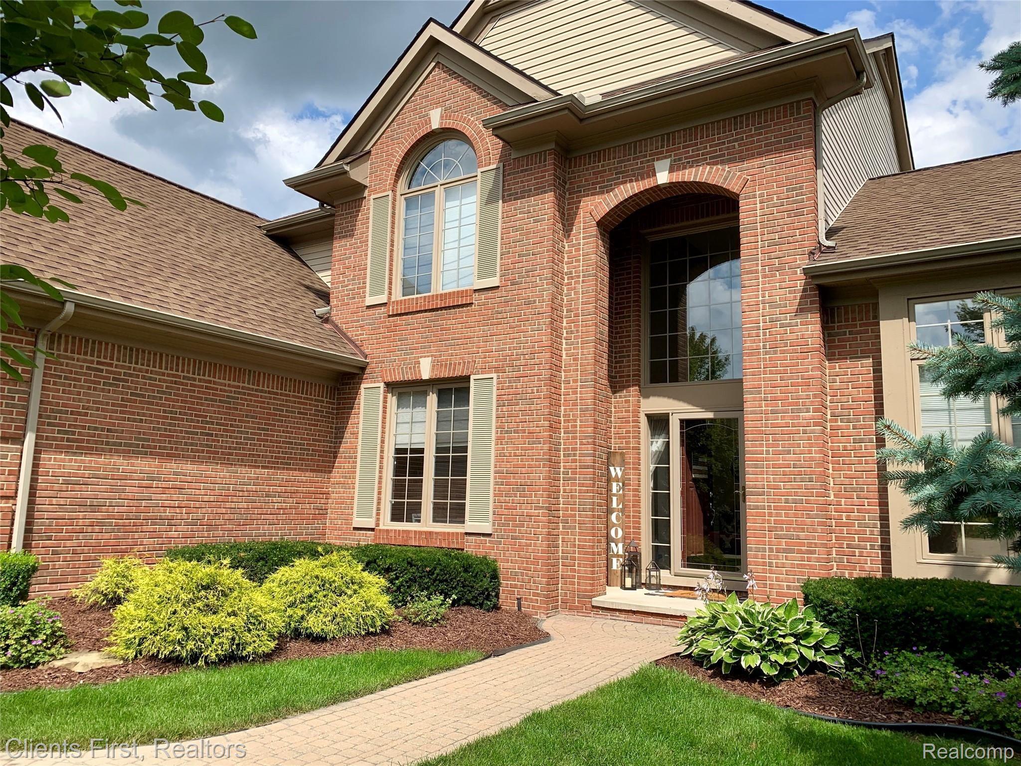 48467 Inveraray Road Canton, MI 48188 - Photo 3 of 55 IMG_E9053.JPG