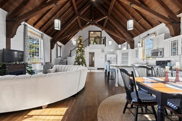 $680,000 | 712 North 4th Street, Parma, ID 83660