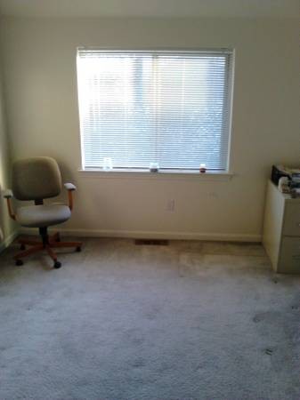 360 Littleton Road, Unit D17 Chelmsford, MA 01824 - Photo 8 of 12 Gallery Image 8