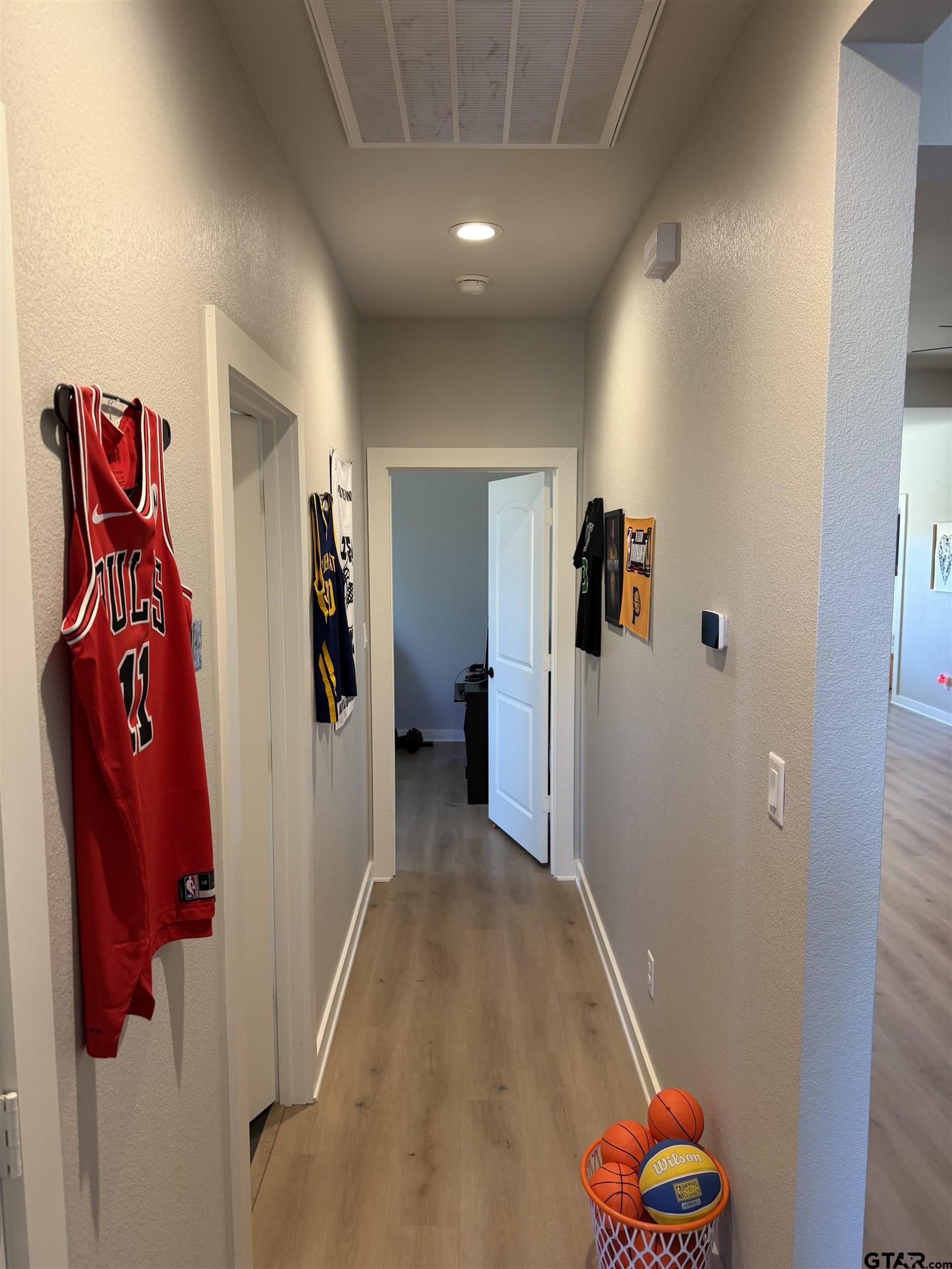 11201 County Road 166 Tyler, TX 75703 - Photo 16 of 19 walk in closet