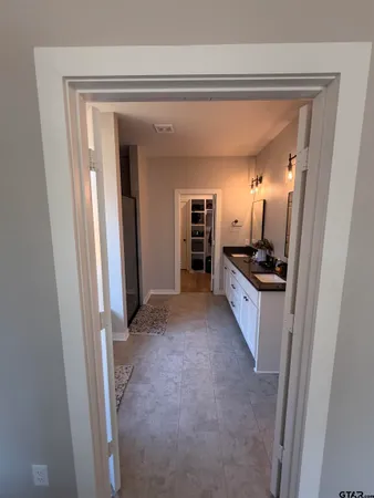 a view of a storage & utility room