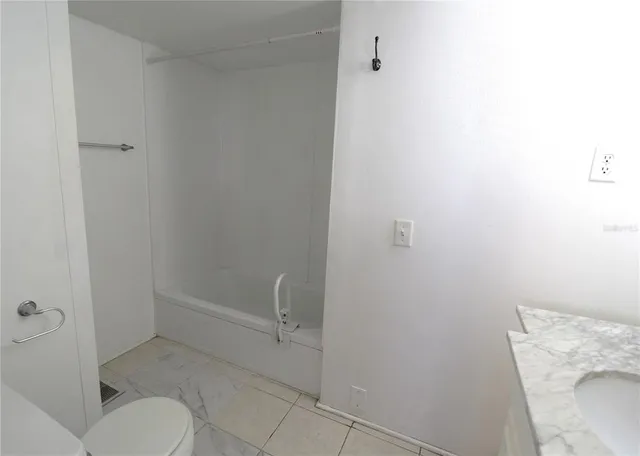 a bathroom with a toilet