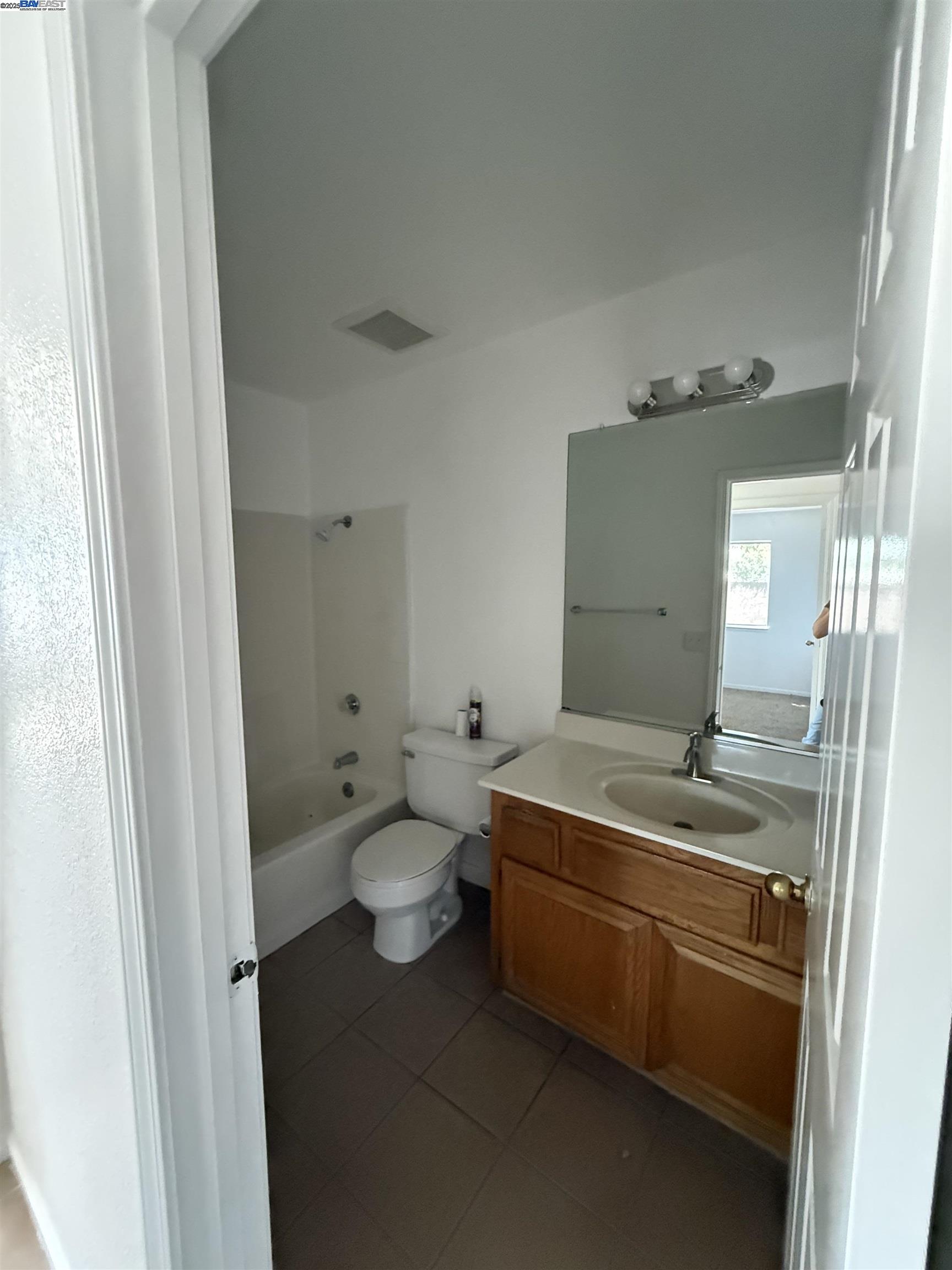 2932 Alcott Court Modesto, CA 95355 - Photo 8 of 17