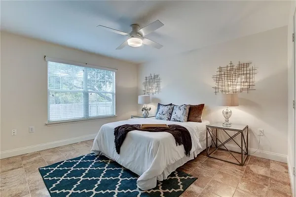 $1,950 | 7107 Alegre Pass, Austin, TX 78744