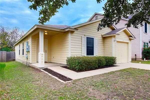 $1,950 | 7107 Alegre Pass, Austin, TX 78744