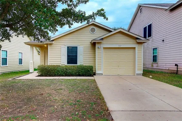 $1,950 | 7107 Alegre Pass, Austin, TX 78744