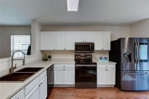 $1,950 | 7107 Alegre Pass, Austin, TX 78744