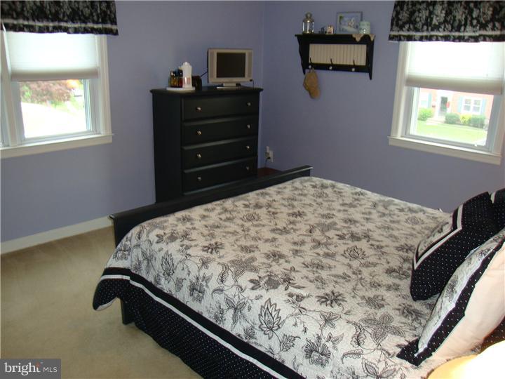 549 Scenic Road Springfield, PA 19064 - Photo 15 of 20 Bedroom - Main