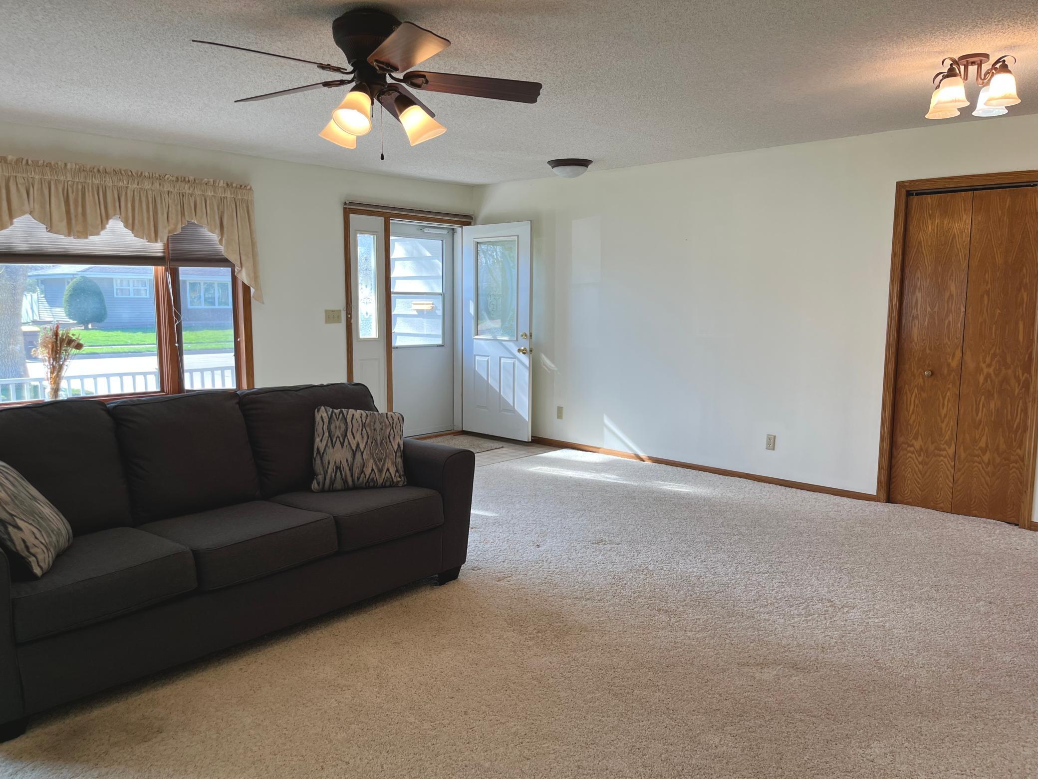 1225 6th Avenue Windom, MN 56101 - Photo 11 of 30