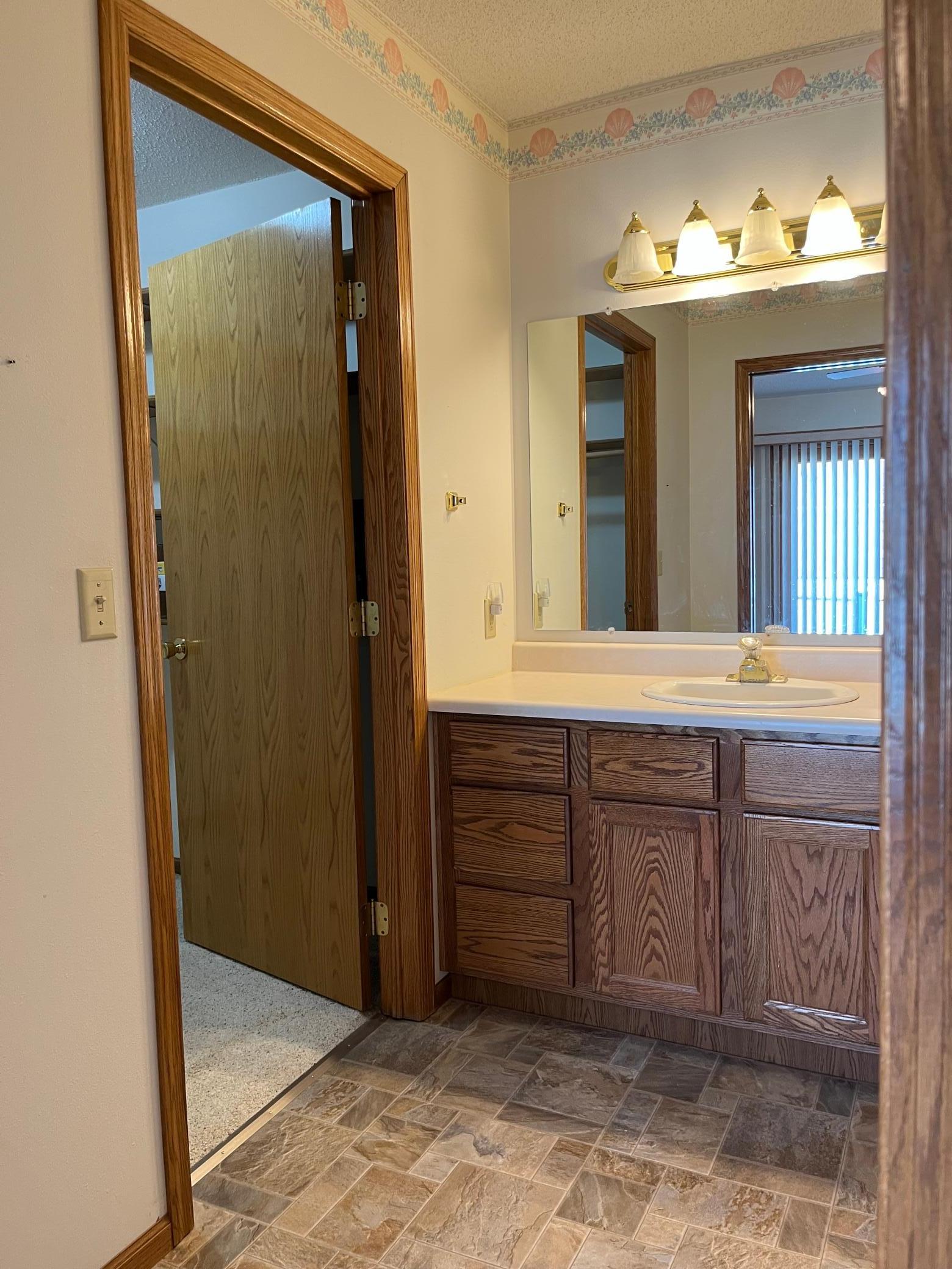 1225 6th Avenue Windom, MN 56101 - Photo 15 of 30
