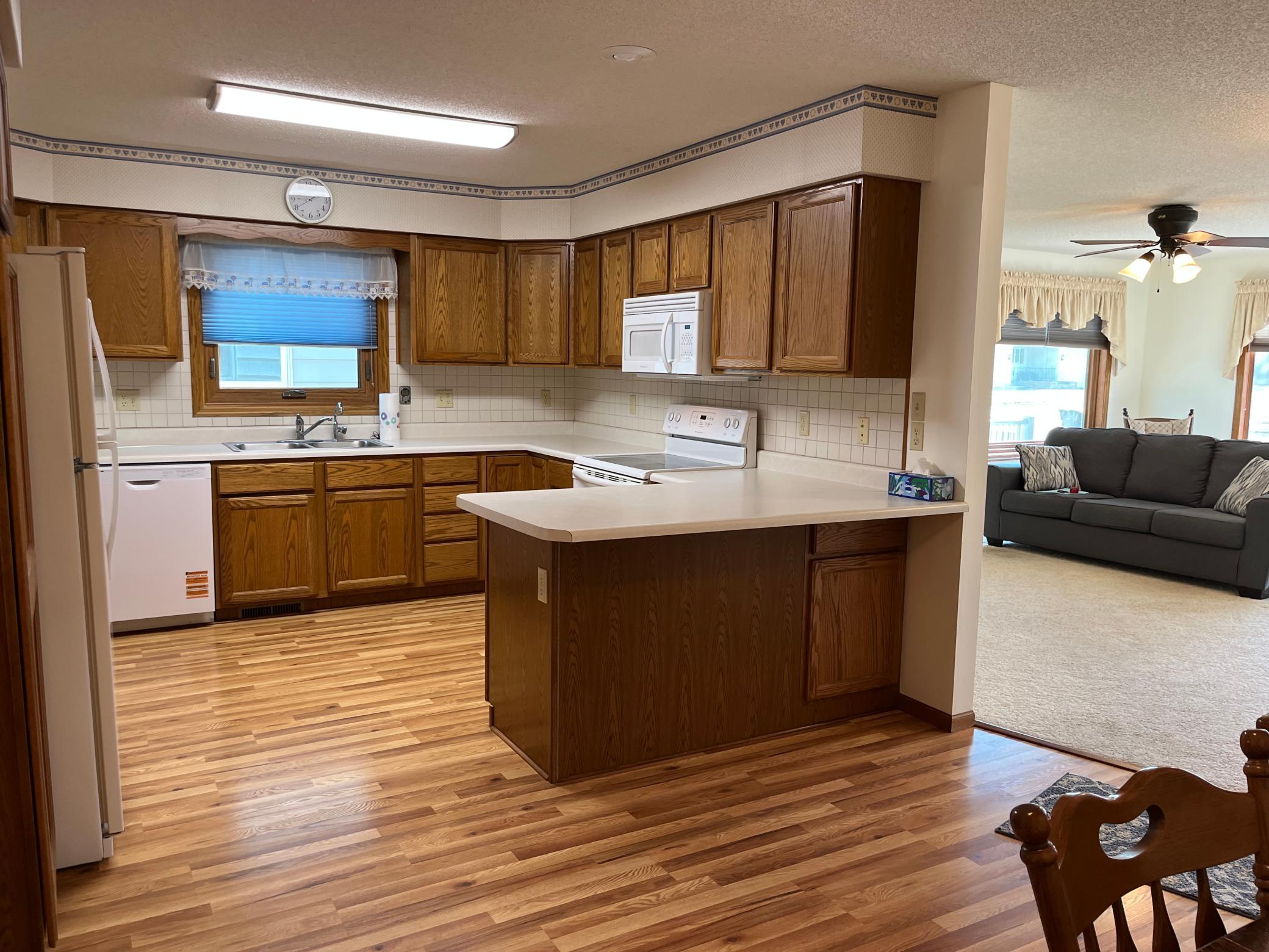 1225 6th Avenue Windom, MN 56101 - Photo 4 of 30