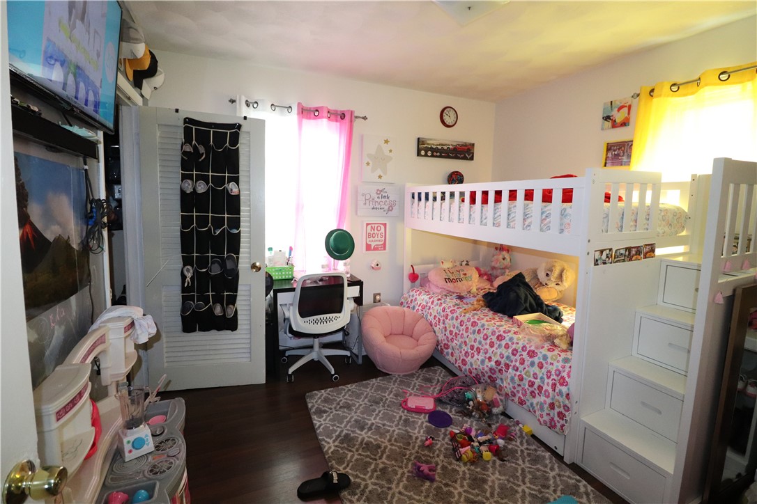 111 Knowles Street Pawtucket, RI 02860 - Photo 24 of 40 Gallery Image 24