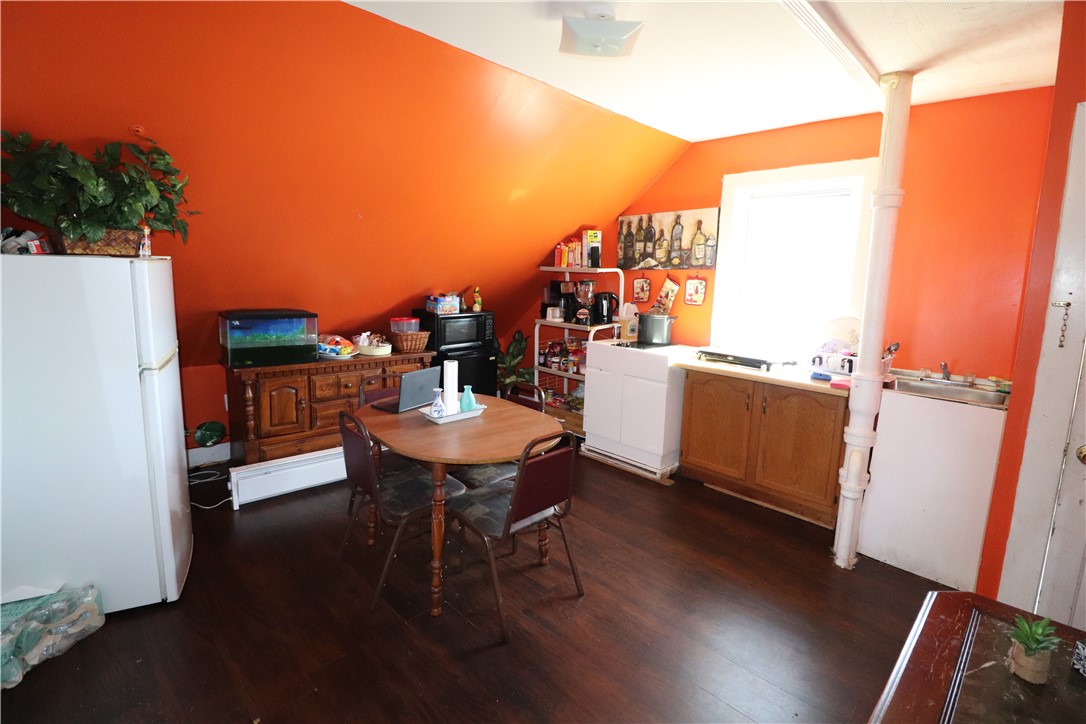 111 Knowles Street Pawtucket, RI 02860 - Photo 33 of 40 Gallery Image 33