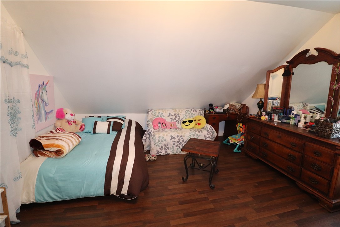 111 Knowles Street Pawtucket, RI 02860 - Photo 37 of 40 Gallery Image 37