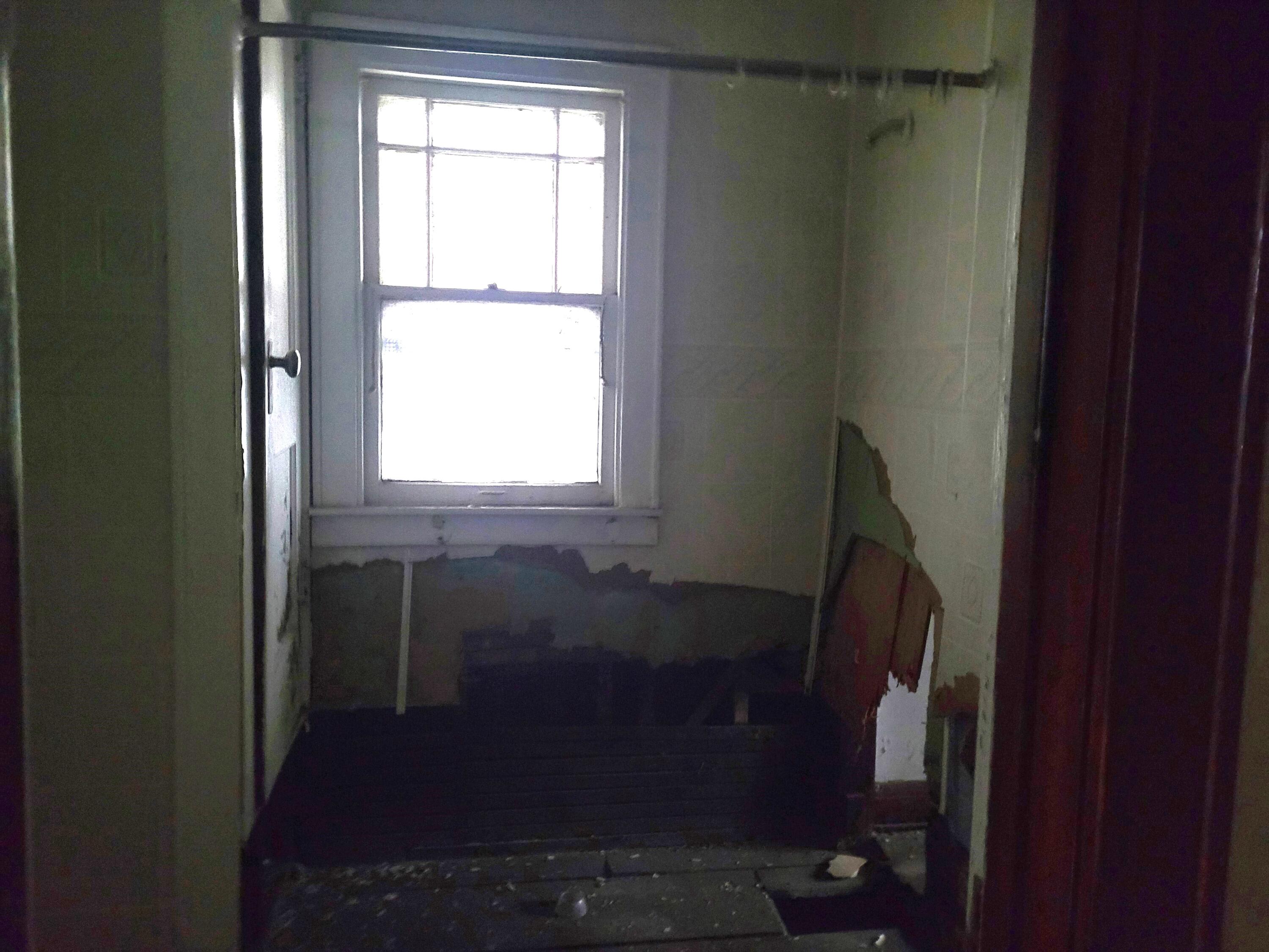 440 Johnson Street Gary, IN 46402 - Photo 6 of 9 3000x2250