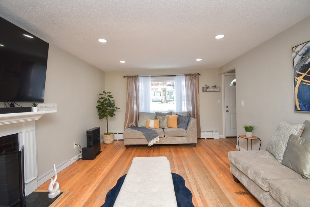 5 Irene Street Springfield, MA 01108 - Photo 11 of 42 Gallery Image 11