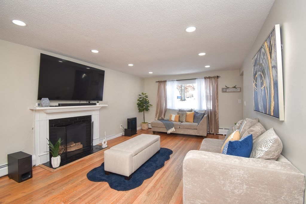 5 Irene Street Springfield, MA 01108 - Photo 3 of 42 Gallery Image 3
