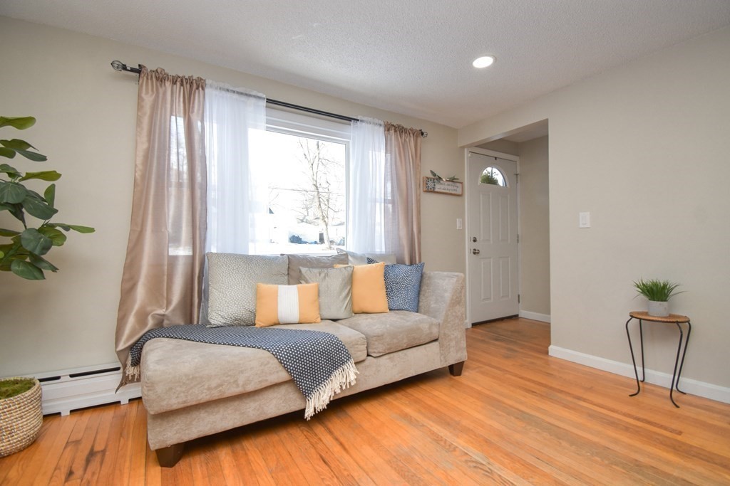 5 Irene Street Springfield, MA 01108 - Photo 9 of 42 Gallery Image 9