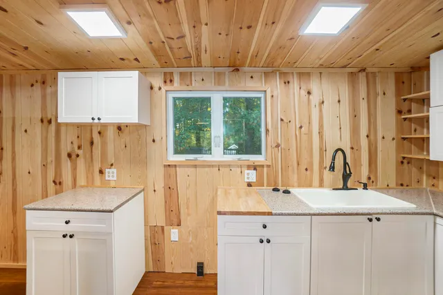 $225,000 | 14166 Hicks Lake Drive, Evart, MI 49631