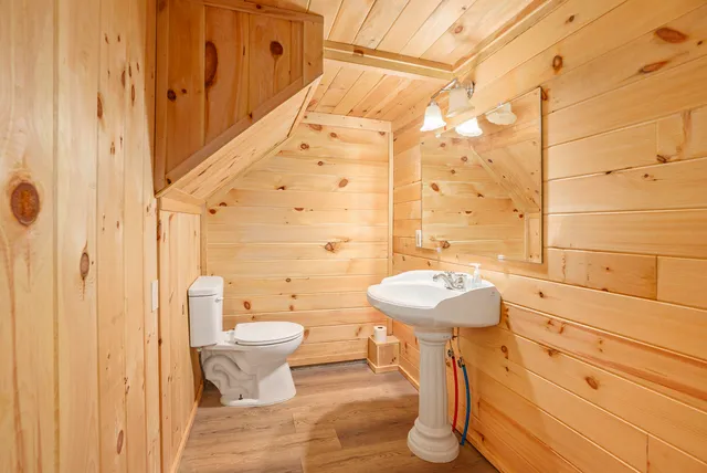 $225,000 | 14166 Hicks Lake Drive, Evart, MI 49631