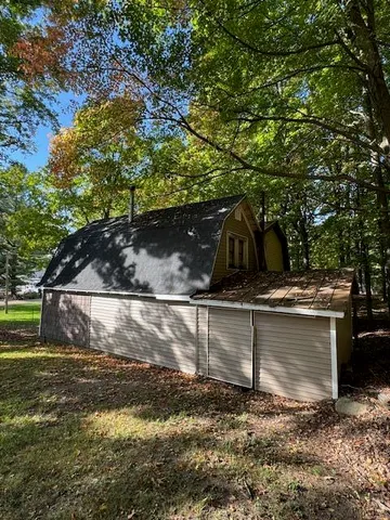 $225,000 | 14166 Hicks Lake Drive, Evart, MI 49631