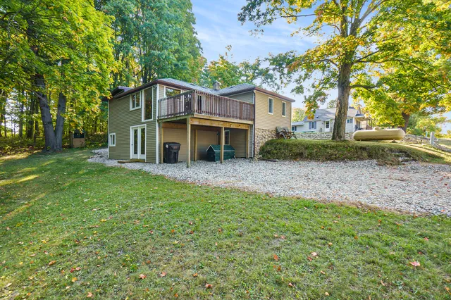 $225,000 | 14166 Hicks Lake Drive, Evart, MI 49631