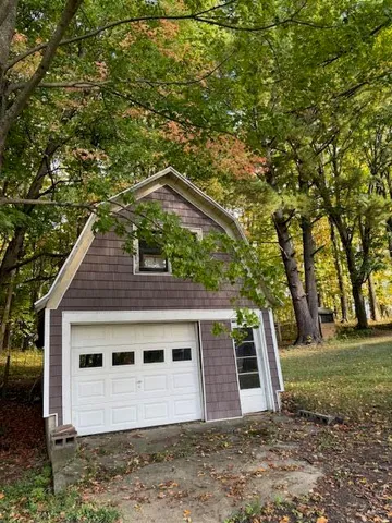 $225,000 | 14166 Hicks Lake Drive, Evart, MI 49631