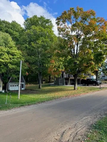 $225,000 | 14166 Hicks Lake Drive, Evart, MI 49631