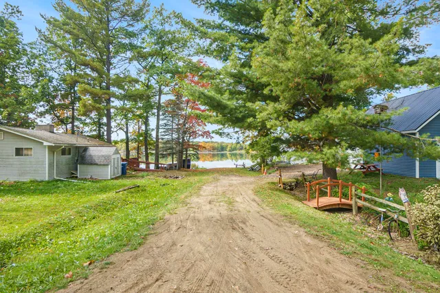 $225,000 | 14166 Hicks Lake Drive, Evart, MI 49631