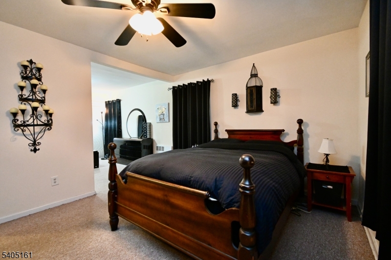 137 Byrne Street Hackensack, NJ 07601 - Photo 15 of 31