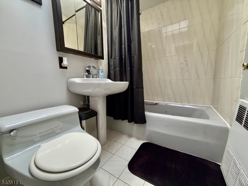 137 Byrne Street Hackensack, NJ 07601 - Photo 19 of 31