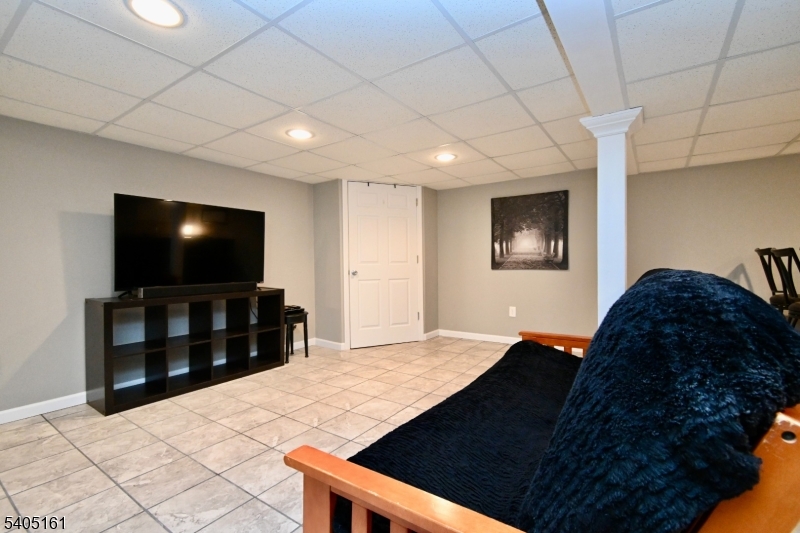 137 Byrne Street Hackensack, NJ 07601 - Photo 22 of 31