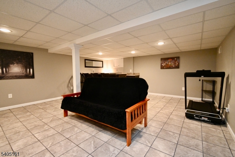 137 Byrne Street Hackensack, NJ 07601 - Photo 23 of 31