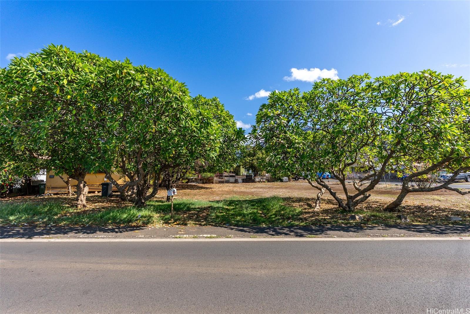 84-856 Lahaina Street, Unit C Waianae, HI 96792 - Photo 9 of 12 a view of a garden area