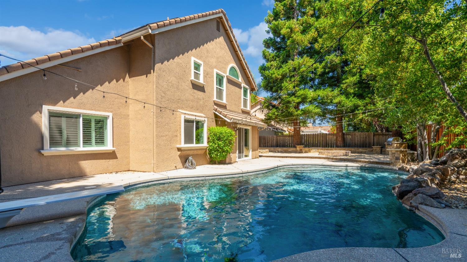 648 Forest Ridge Lane Vacaville, CA 95687 - Photo 2 of 66