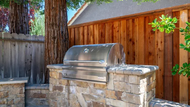 $815,000 | 648 Forest Ridge Lane, Vacaville, CA 95687