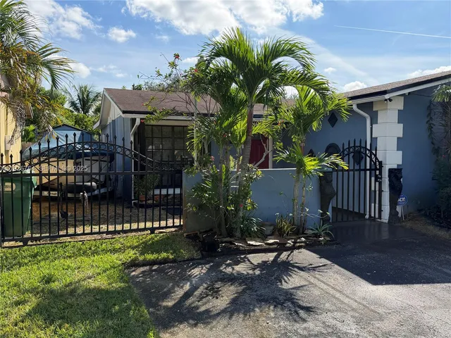 $750,000 | 2926 Northwest 191st Lane, Miami Gardens, FL 33056