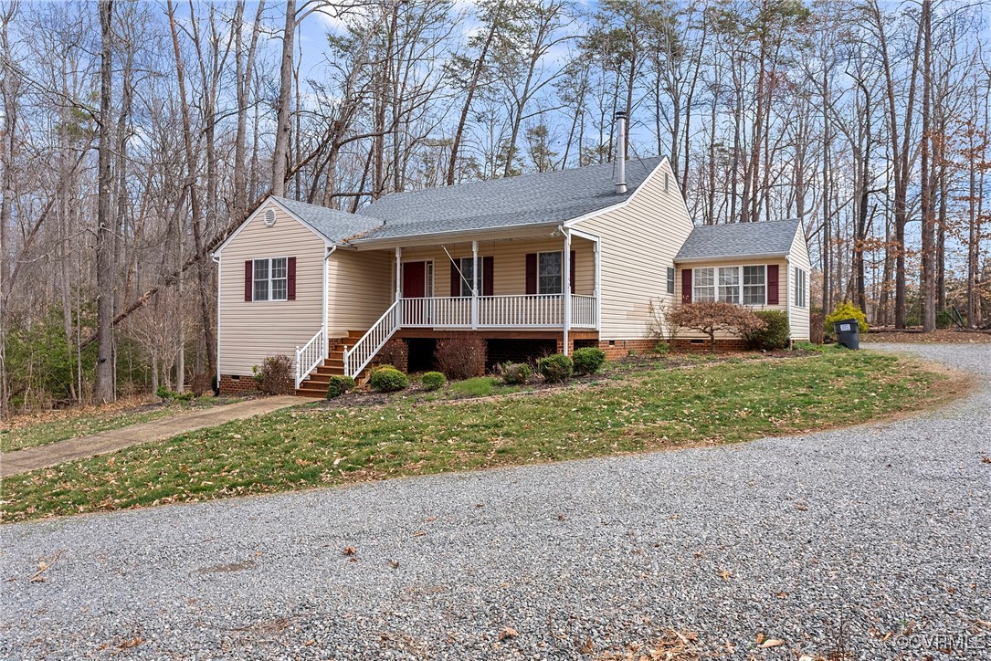 4350 Broadstreet Road Gum Spring, VA 23065 - Photo 1 of 48 a front view of a house with a yard