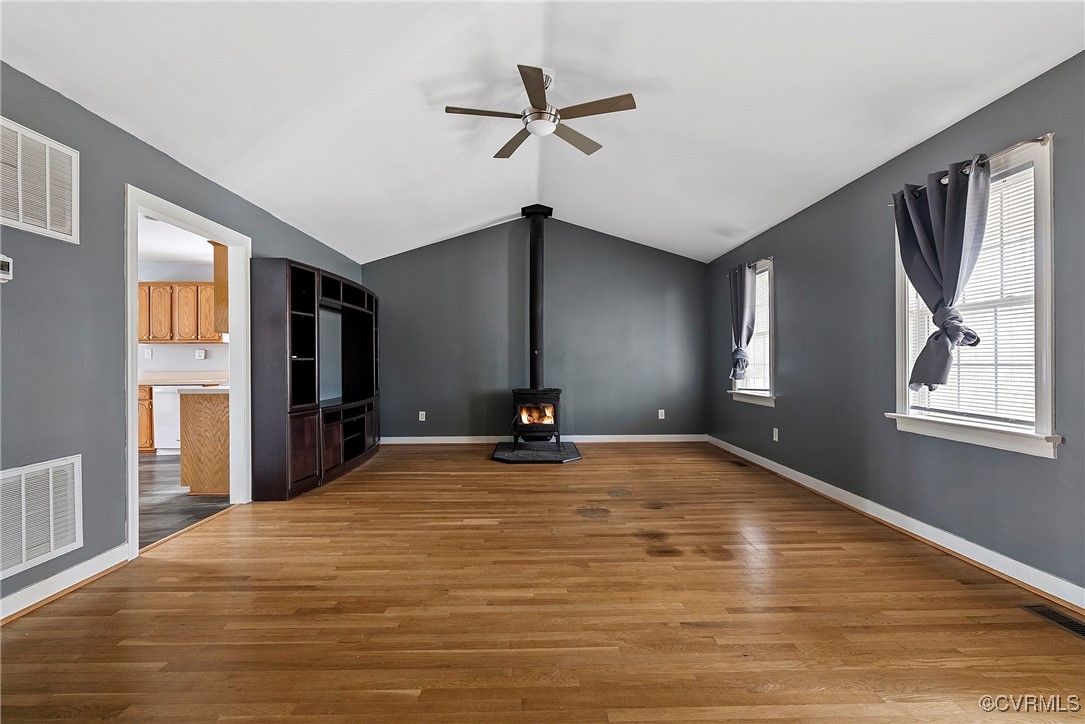 4350 Broadstreet Road Gum Spring, VA 23065 - Photo 12 of 48 a view of a livingroom with a fireplace