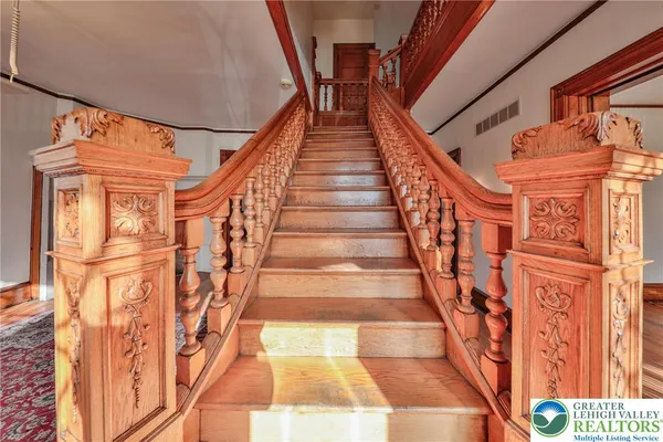 a view of an entryway