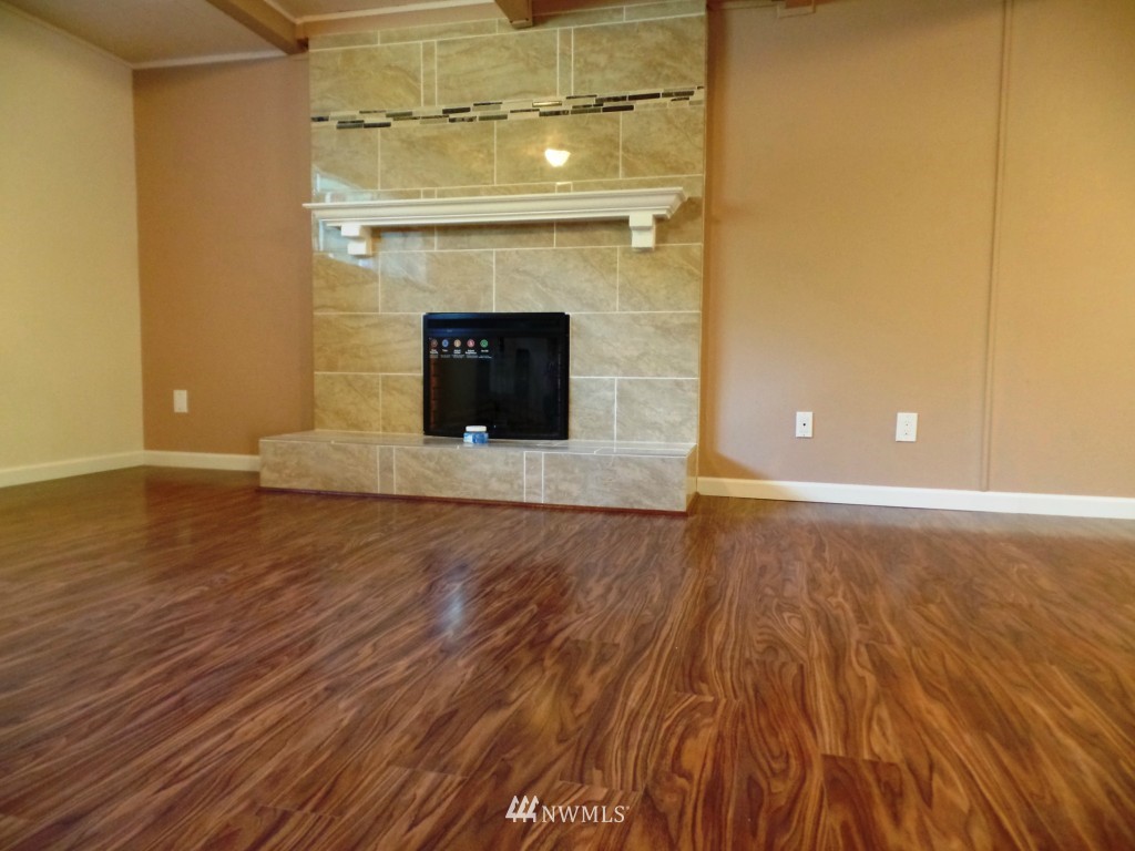 12118 Southeast 160th Street Renton, WA 98058 - Photo 17 of 25 Gallery Image 17
