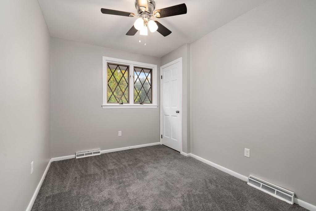 251 Hulton Road Verona, PA 15147 - Photo 15 of 25 Gallery Image 15