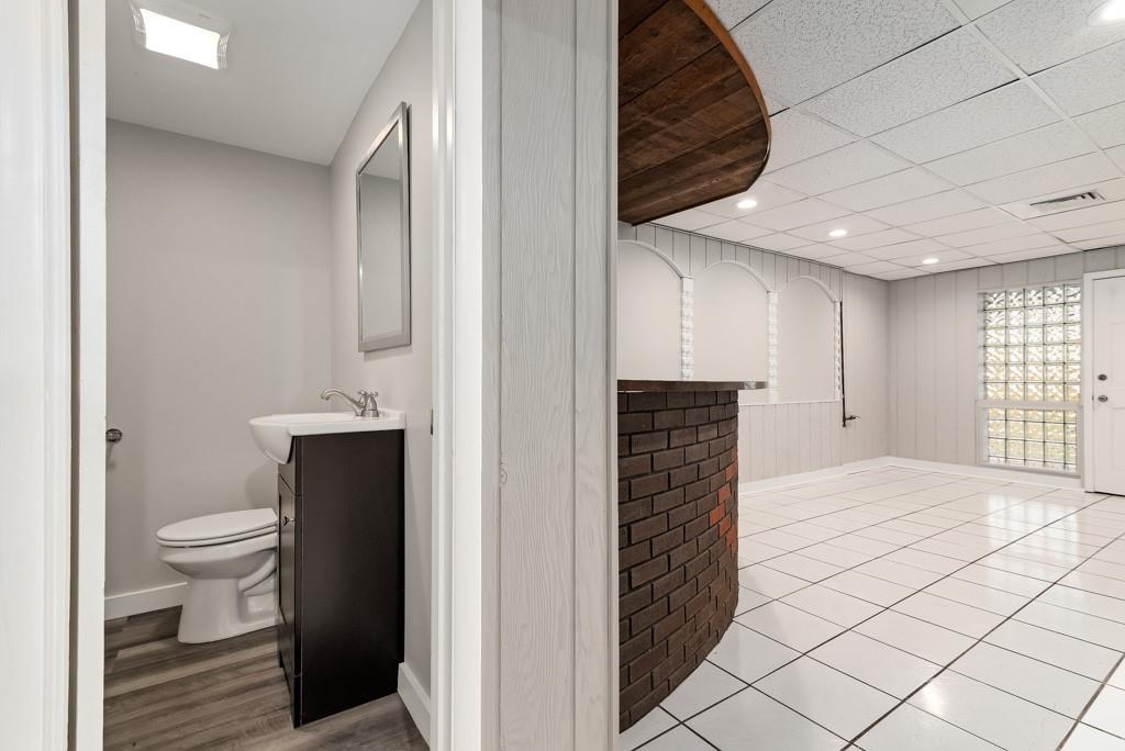 251 Hulton Road Verona, PA 15147 - Photo 19 of 25 Gallery Image 19