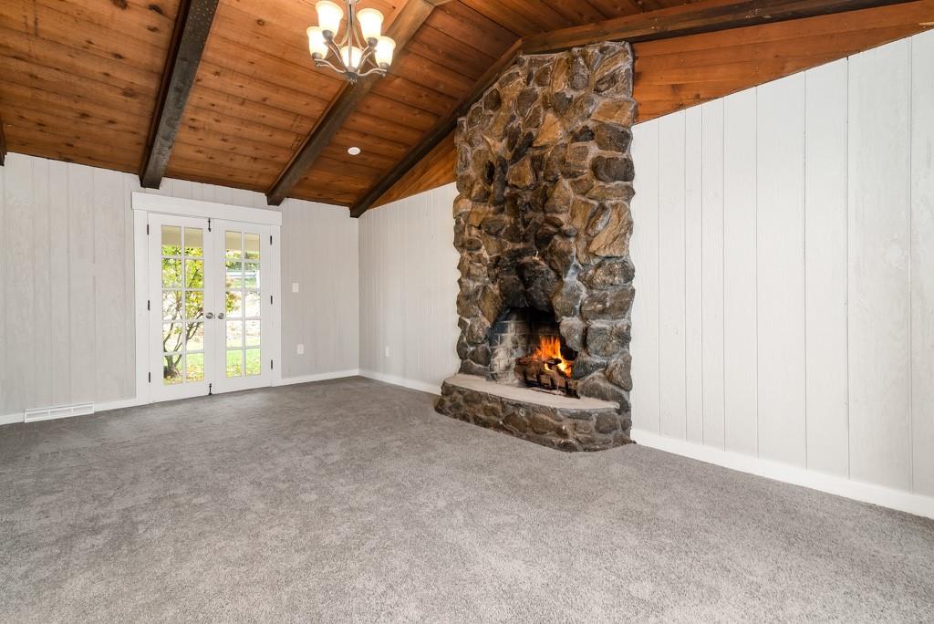251 Hulton Road Verona, PA 15147 - Photo 10 of 25 Gallery Image 10