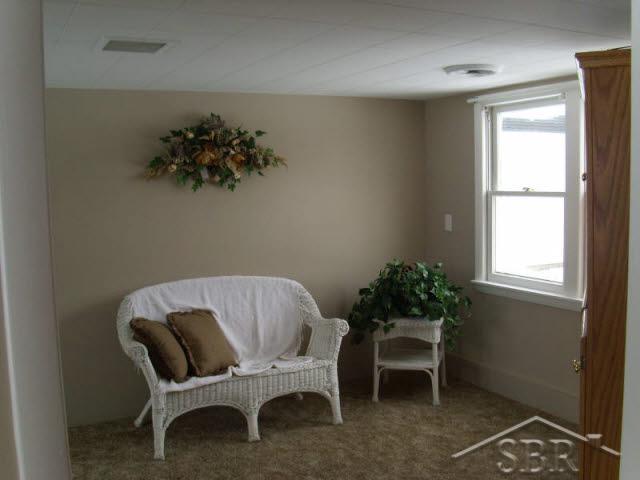 17061 Corunna Road Chesaning, MI 48616 - Photo 5 of 8 20089364-4.JPG